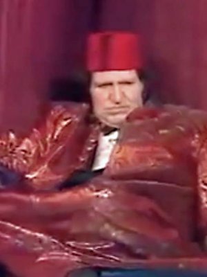 Tommy Cooper dies during his show
